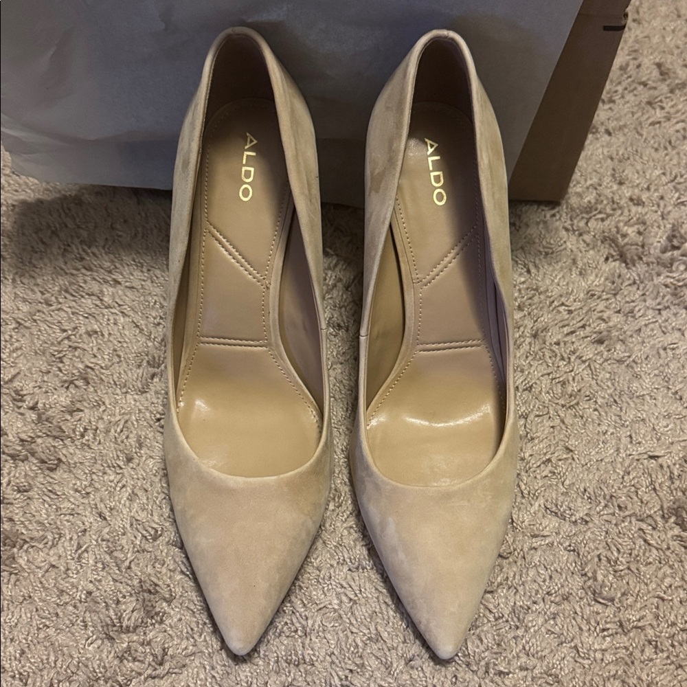 LAST ACT - Women’s Lala heels - Orig $110 - Picture 5 of 7